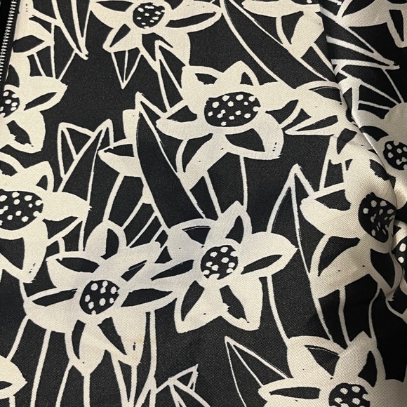 ASOS Silky Swing Trapeze Short Coat Jacket Spring Black White Floral Size 6 - Picture 5 of 10